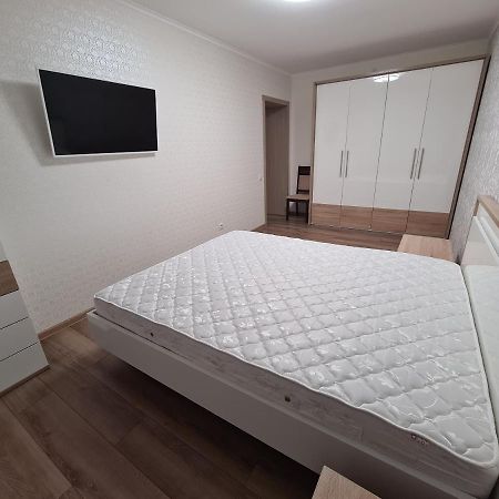 127-Avenue Apartment チェルニウツィー エクステリア 写真