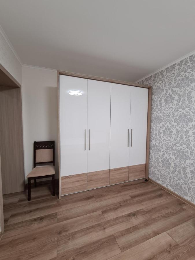 127-Avenue Apartment チェルニウツィー エクステリア 写真
