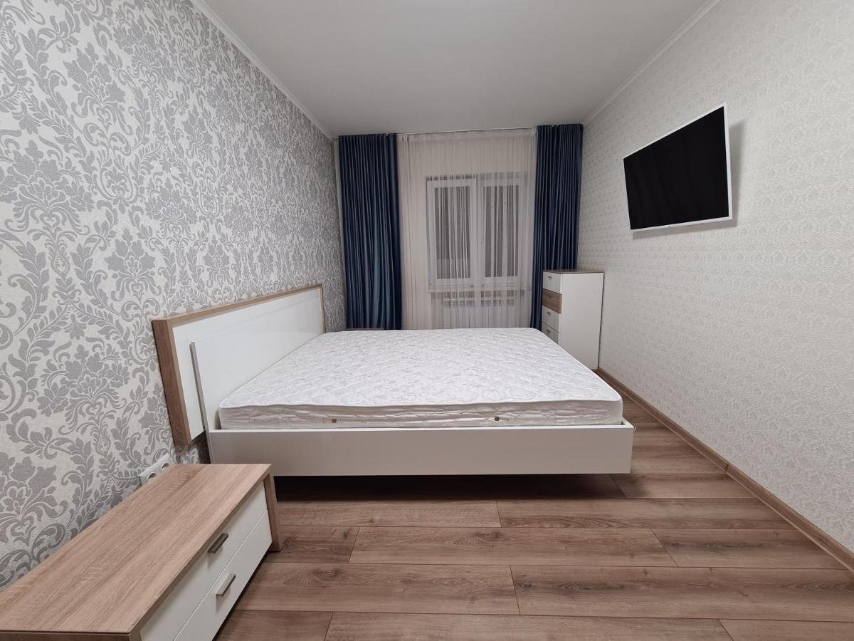 127-Avenue Apartment チェルニウツィー エクステリア 写真